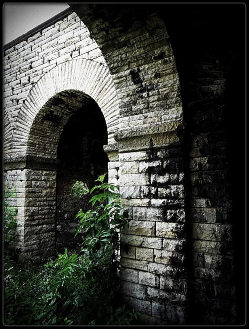 Totenburg - Mauzoleum w Wałbrzychu. Polecam: http://www.youtube.com/watch?v=YMUdk43jNFI #DolnyŚląsk #zabytki #Wałbrzych #ruiny #mauzoleum #Totenburg #Waldenburg