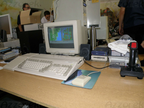 Amiga 500+ Azzorka.