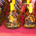 Wężowe trunki na bazarze w Laosie #azja #tajlandia #laos #alkohol #wąż