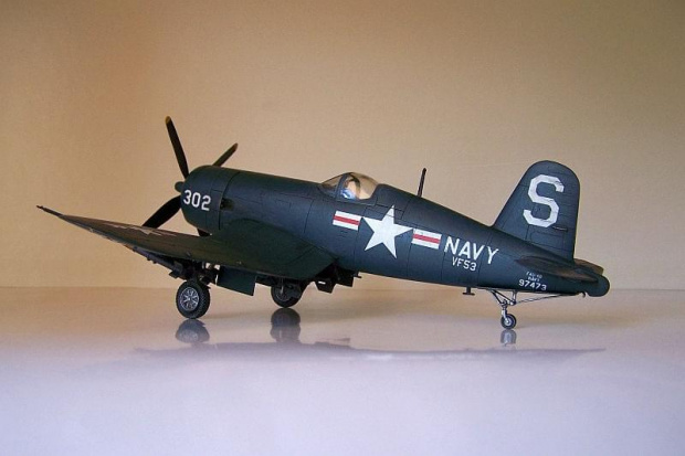 F4U-4B Corsair