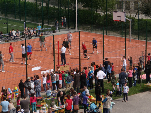 Szkolno-rodzinny piknik zorganizowany w ramach obchodów Dni Patrona - 26.04.2014 #Sp4Piknik