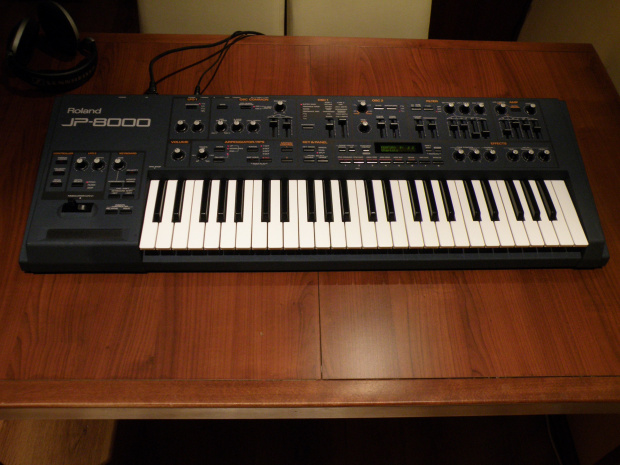 Roland JP-8000 Azzorka