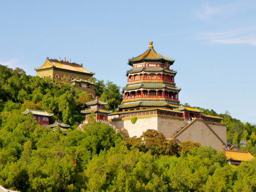 Wieża Buddyjskiego Kadzidła na terenie Pałacu Letniego