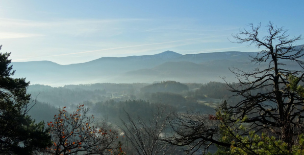 Karkonosze z Góry Witosza w Staniszowie