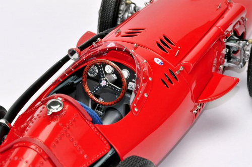 Maserati 250F #1 J.M. Fangio 1957 F1 Champion - 1:18 CMC