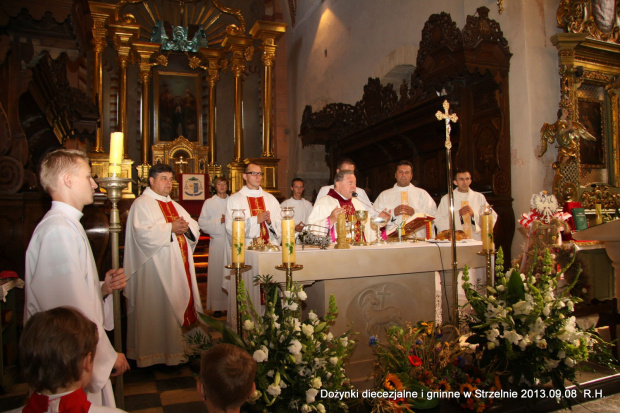 Dożynki diecezjalne i gminne w Strzelnie 2013