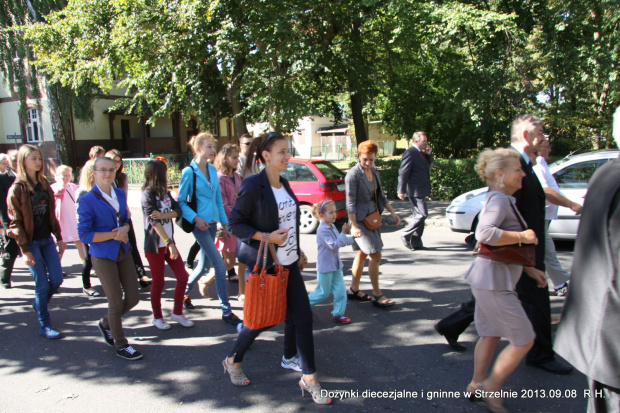 Dożynki diecezjalne i gminne w Strzelnie 2013