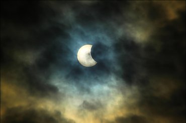 Zaćmienie słońca obserwowałam nad morzem ... był pochmurny dzień. #ZaćmienieSłońca