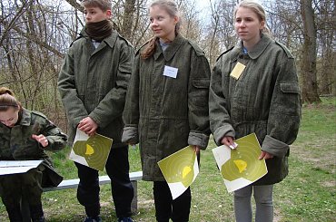 Gimnazjum na manewrach u nas zagościło
Trzydziestu "dzieciaków" fajnie się bawiło #Sobieszyn