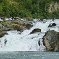 Rheinfall wodospad w miejscowości Neuhausen ma 150m szerokości i 23m wysokości #przyroda