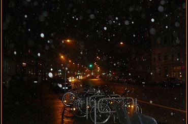 nadbrzeże nocą w deszczu #noc #port